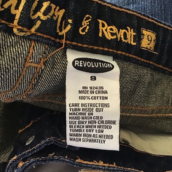 New with tags Revolution  & Revolt size 9 woman’s Distressed blue Jeans - Picture 4 of 7